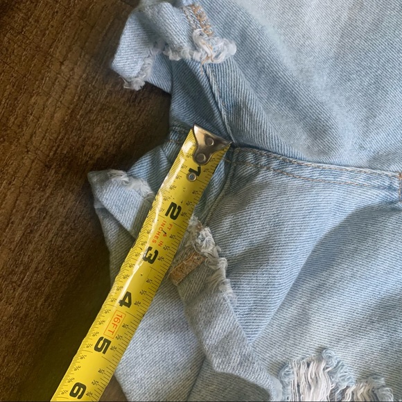 [Aeropostale] Distressed Mom Jean Shorts - Picture 7 of 8
